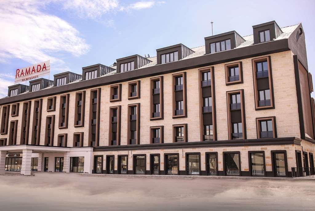Ramada By Wyndham Erzurum Exterior foto